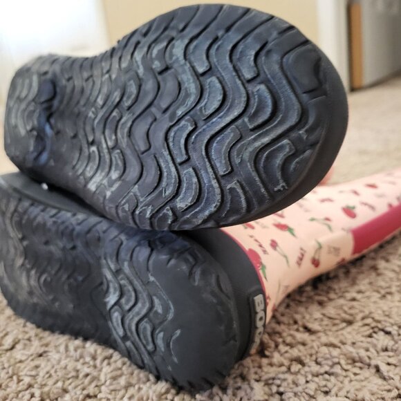 Bogs Youth K RNBT Cherry Love Pink Red Waterproof Pull-On Rubber Boots Size 4 - Picture 14 of 16